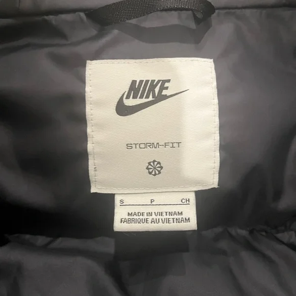 Nike Storm FIT Windrunner Puffer Jacket - Picture 3 of 6